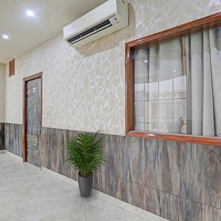 Townhouse 1150 Hotel Dayal Palace Chinhat Екстер'єр фото
