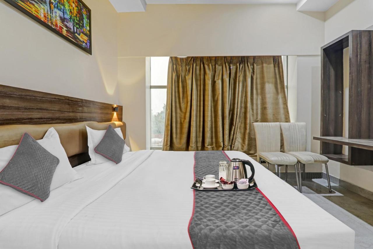 Townhouse 1150 Hotel Dayal Palace Chinhat Екстер'єр фото